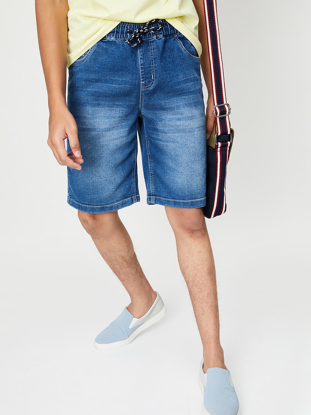 

max Boys Mid Rise Washed Denim Shorts, Blue