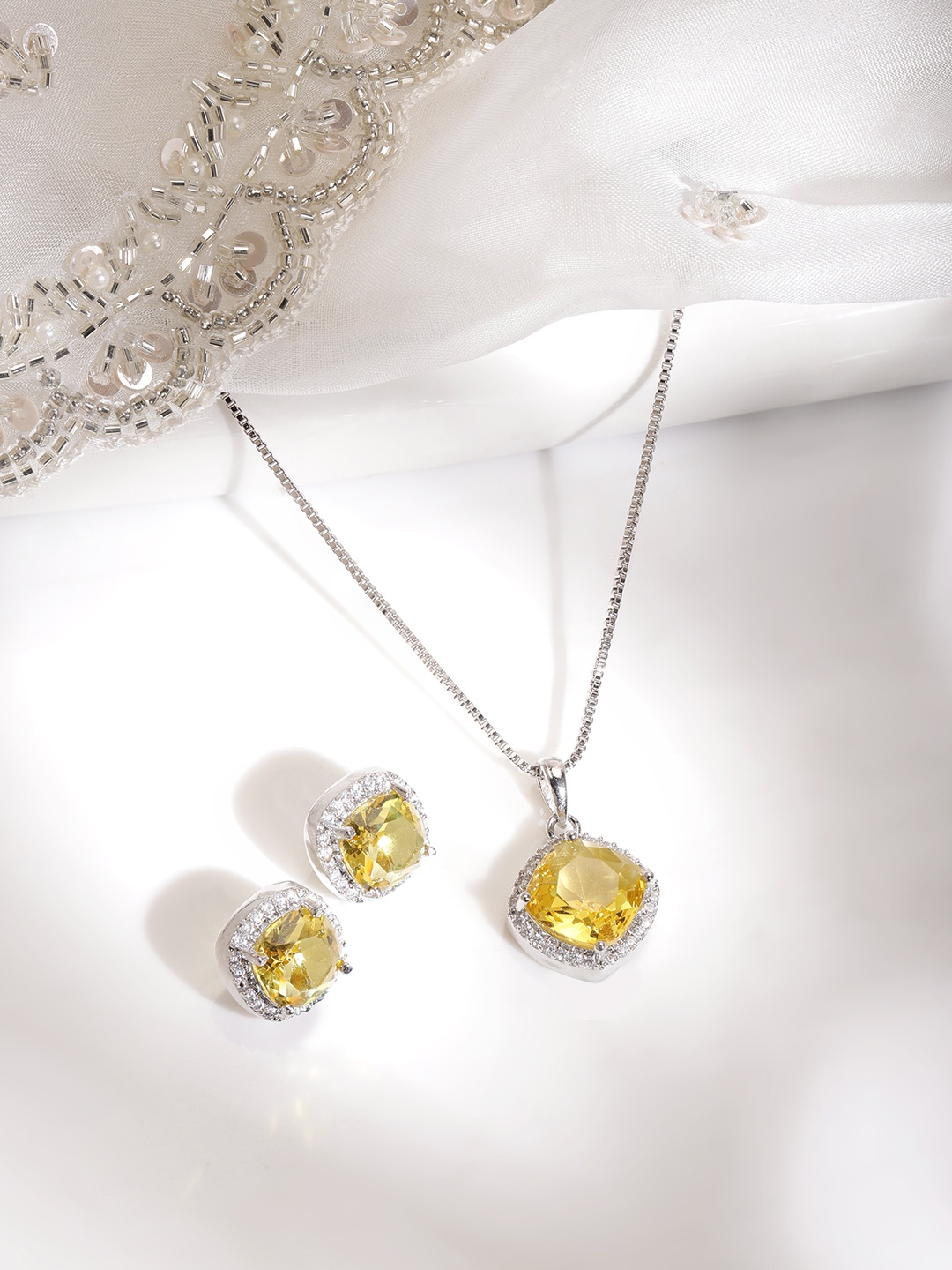 

Rubans Silver-Plated CZ-Studded JewellerySet