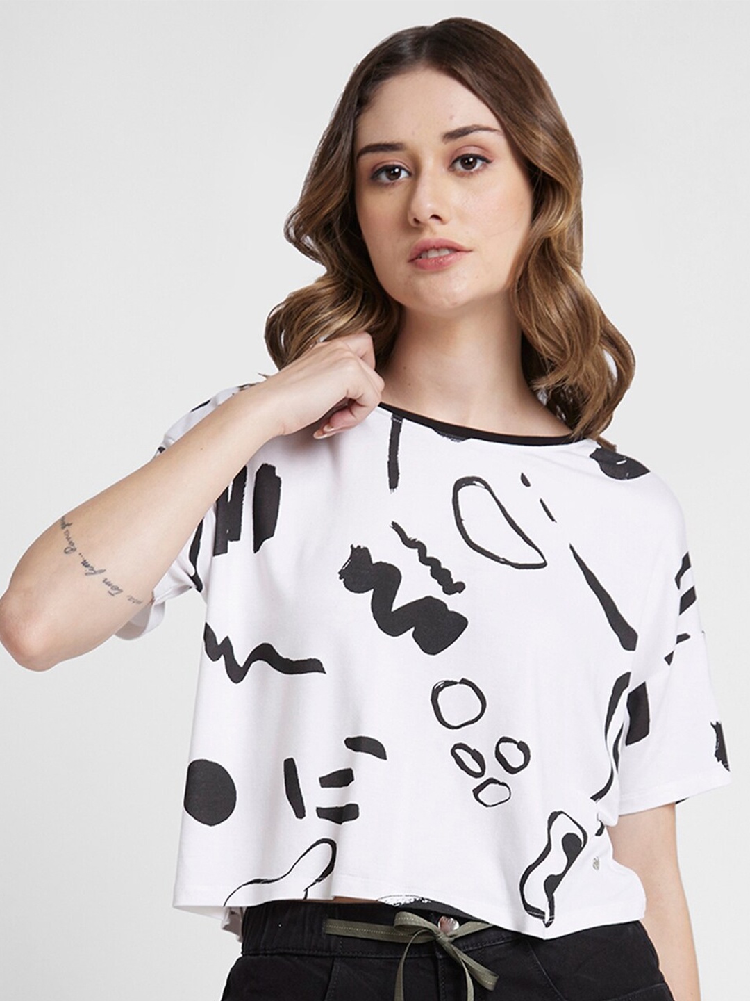 

SPYKAR Abstract Printed Cotton Boxy Fit Crop T-shirt, White