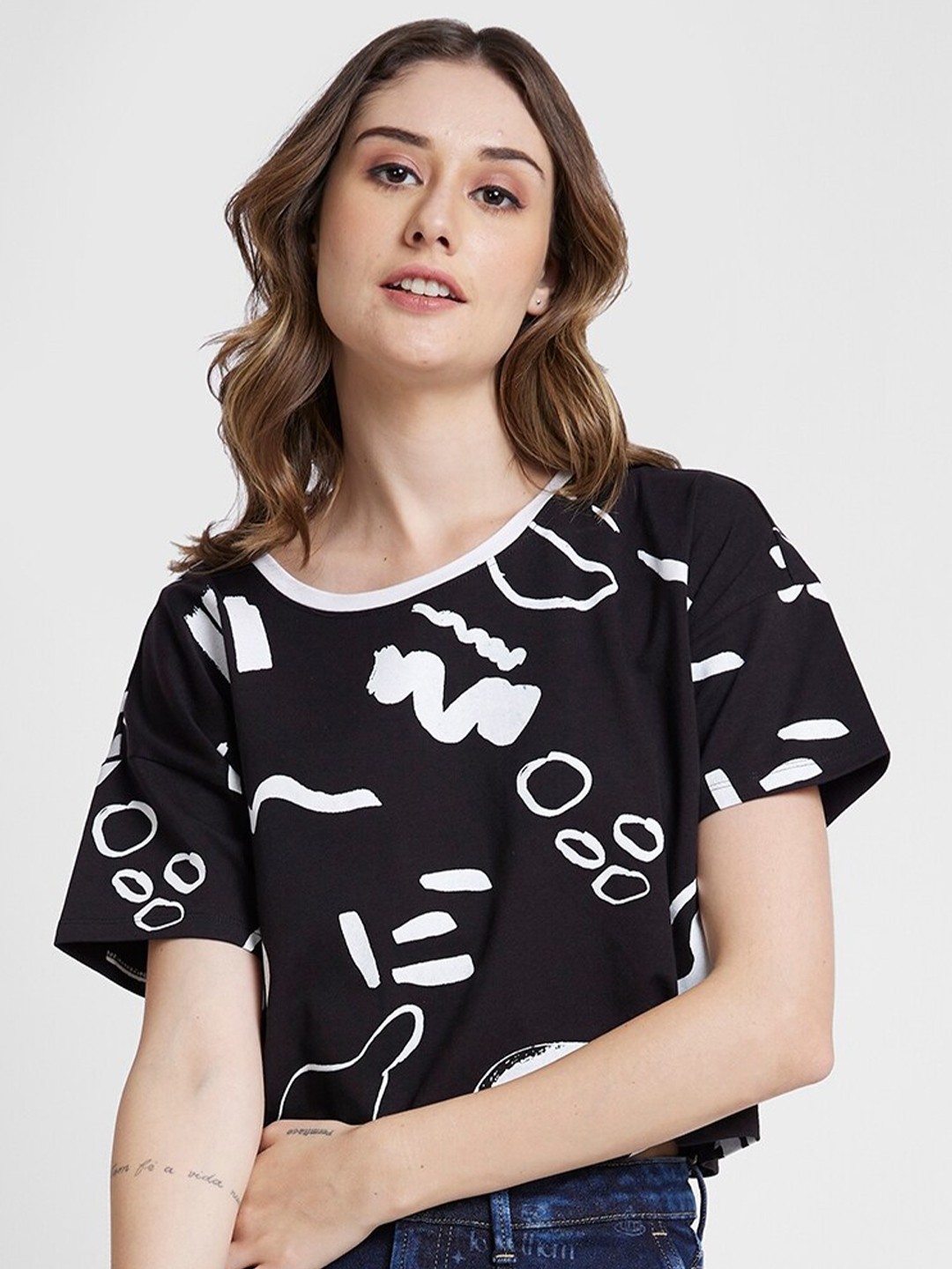 

SPYKAR Abstract Printed Cotton Boxy Fit Crop T-shirt, Black