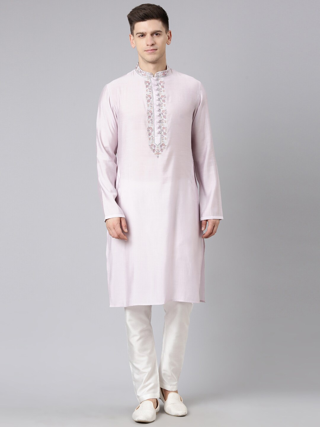 

TheEthnic.Co Floral Embroidered Band Collar Kurta With Pyjamas, Lavender