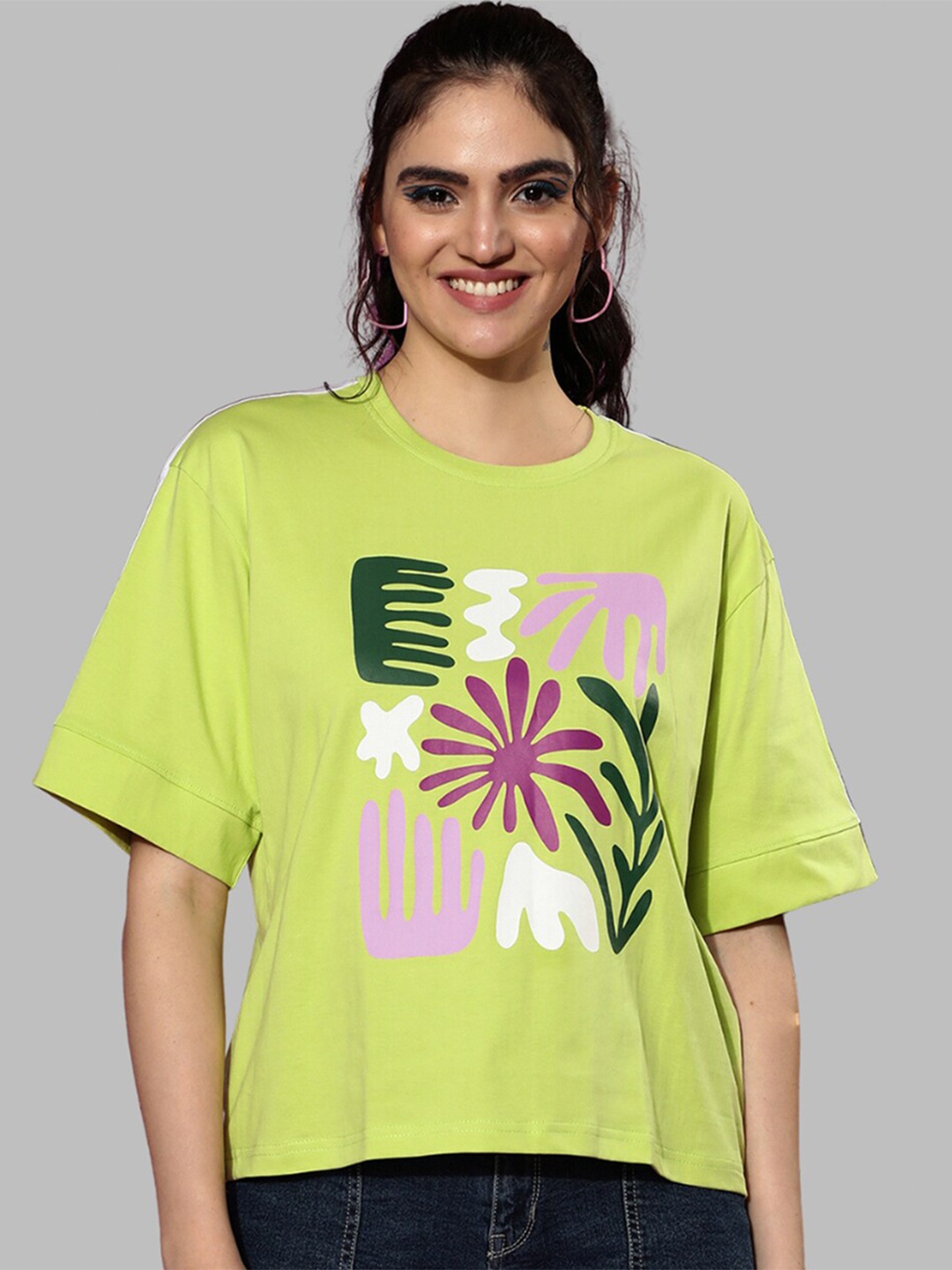 

JUNEBERRY Floral Printed Drop-Shoulder Sleeves Pure Cotton Bio Finish Oversized T-shirt, Lime green