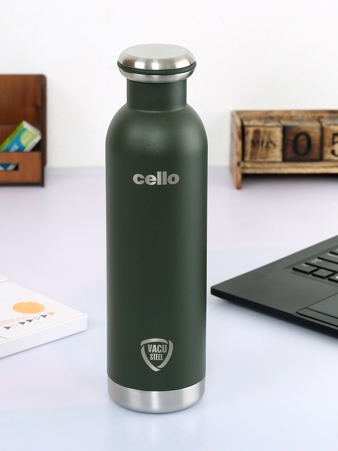 

Cello Duro Mac Green Vaccum Insulated Flask with Advanced Dtp Coating-900ml
