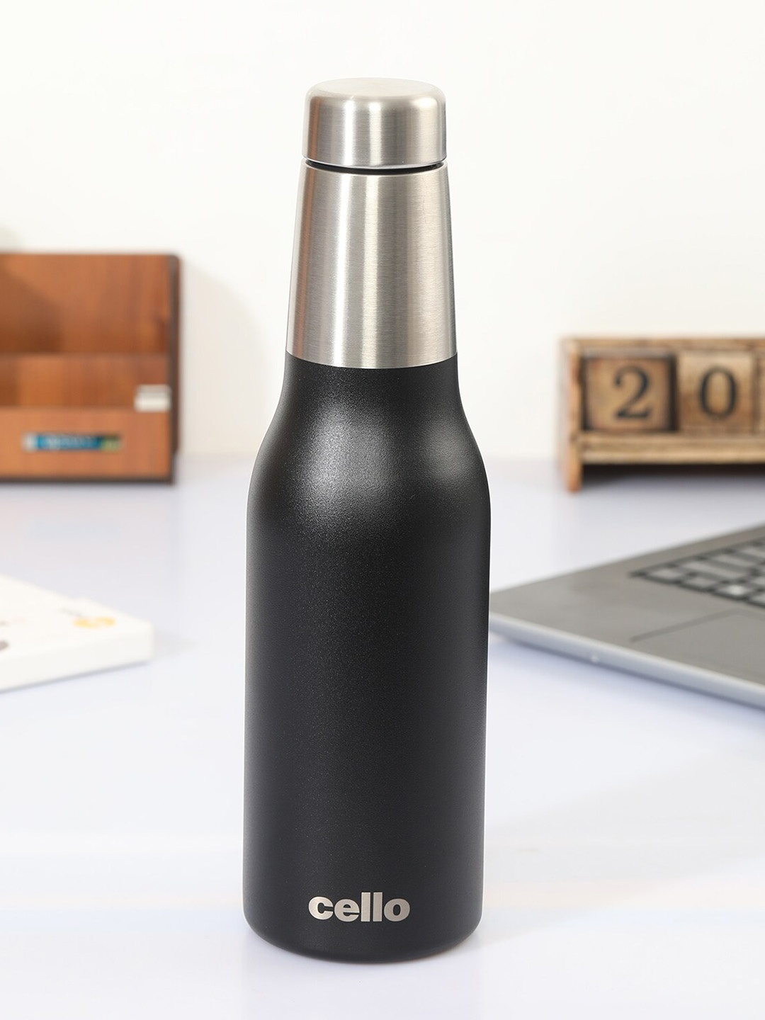 

Cello Duro Tuff Steel Series Black Hot & Cold Durable Flask DTP Coating Bottle 900 ml