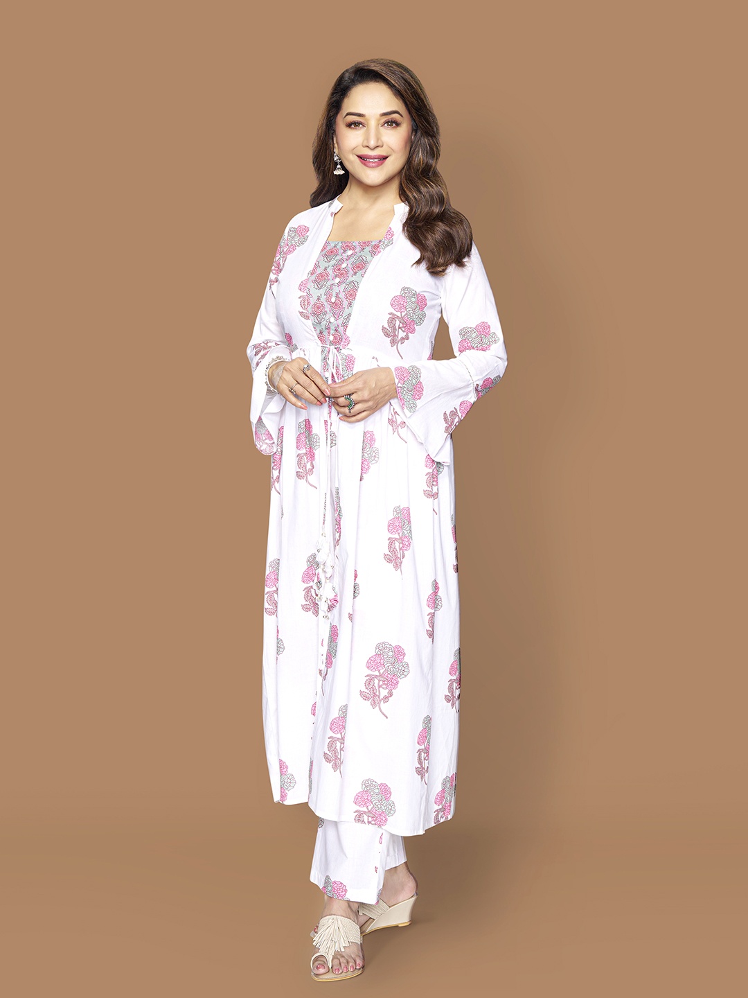 

Jaipur Kurti Printed Pure Cotton Top With Trousers & With Shrug, White