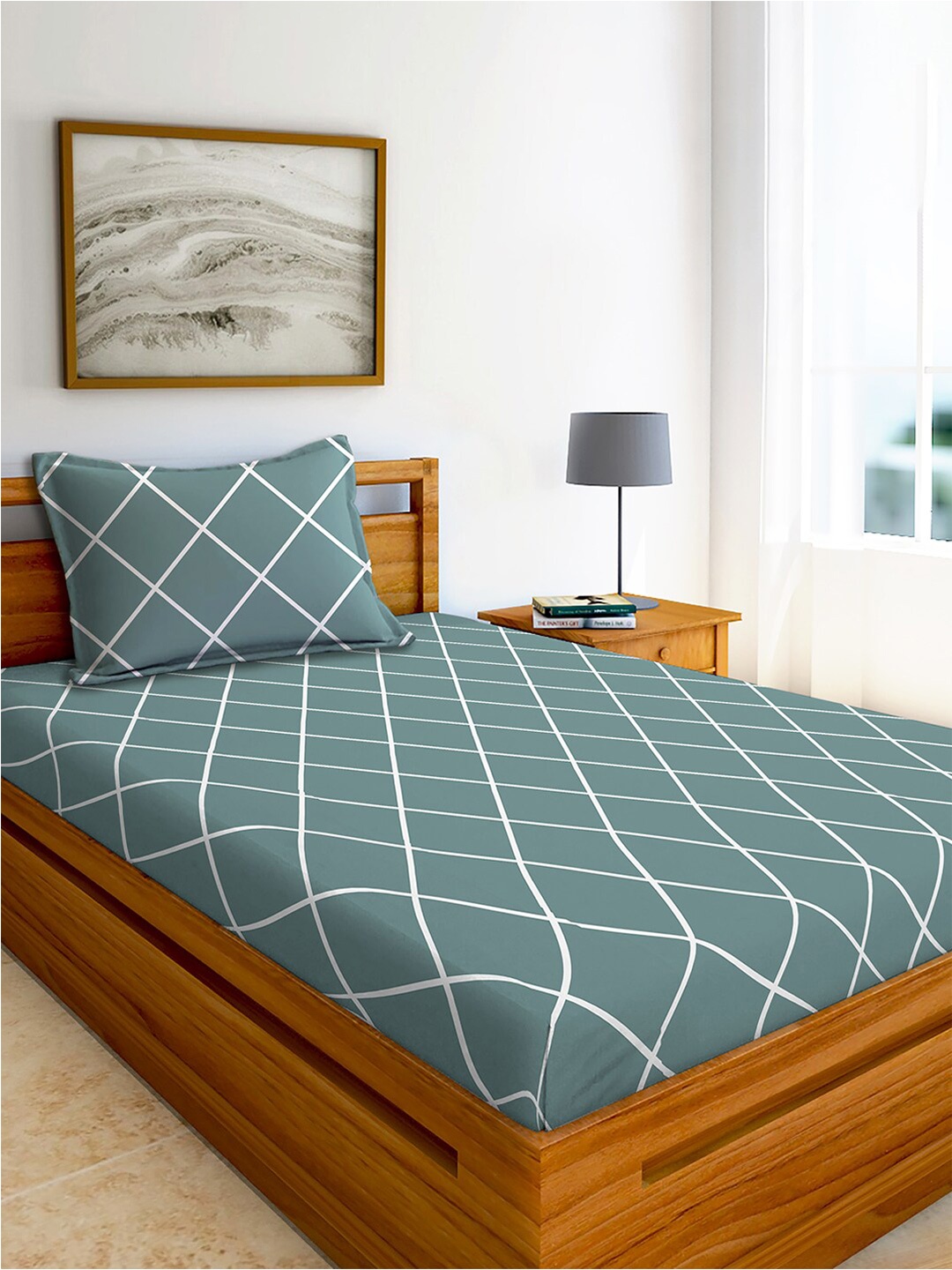 

AEROHAVEN Green & White Printed Cotton 240 TC Single Bedsheet With 1 Pillow Cover