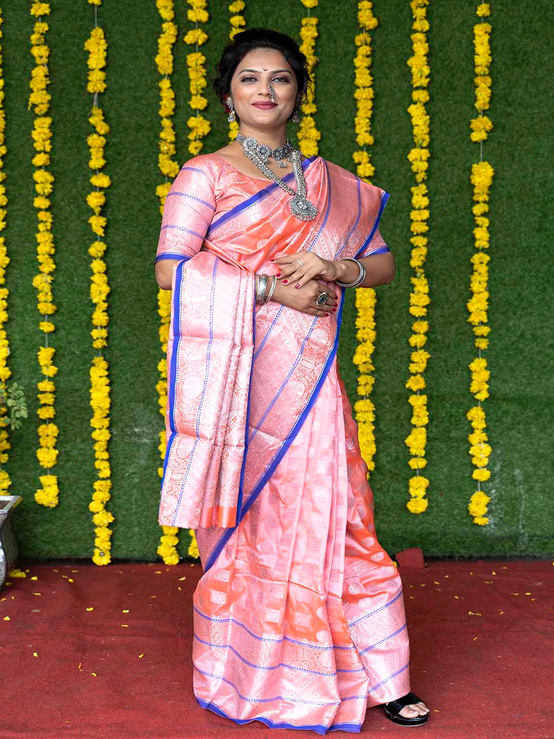 

Mitera Woven Design Zari Art Silk Saree, Peach