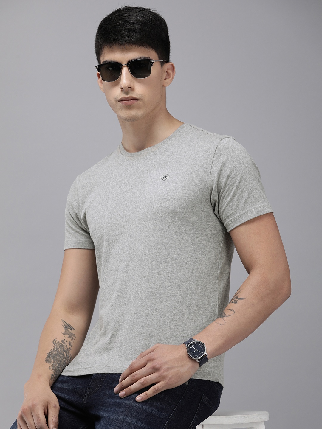 

Arrow Round Neck T-shirt, Grey melange