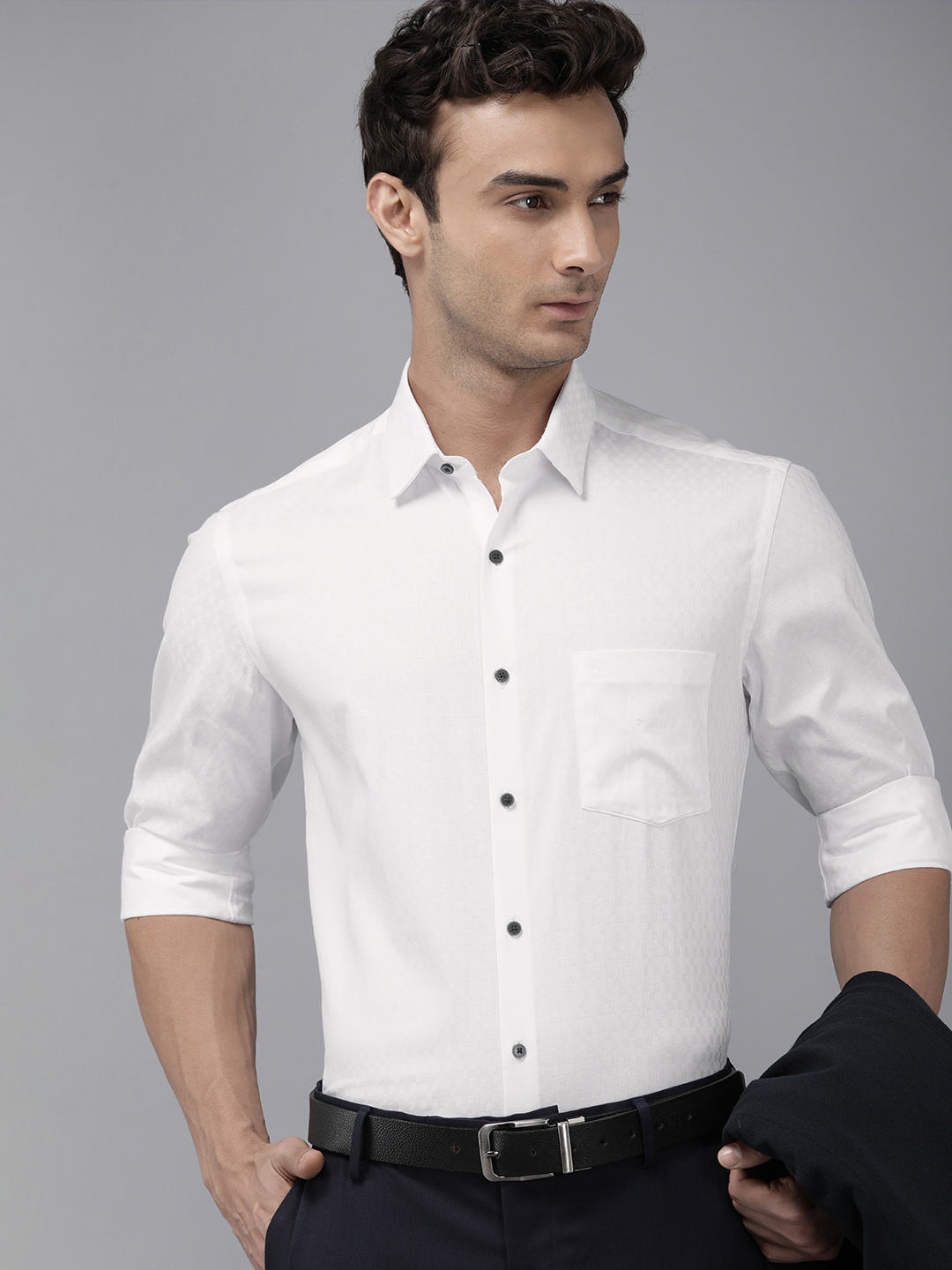 

Arrow Pure Cotton Originals Manhattan Slim Fit Self Design Formal Shirt, White