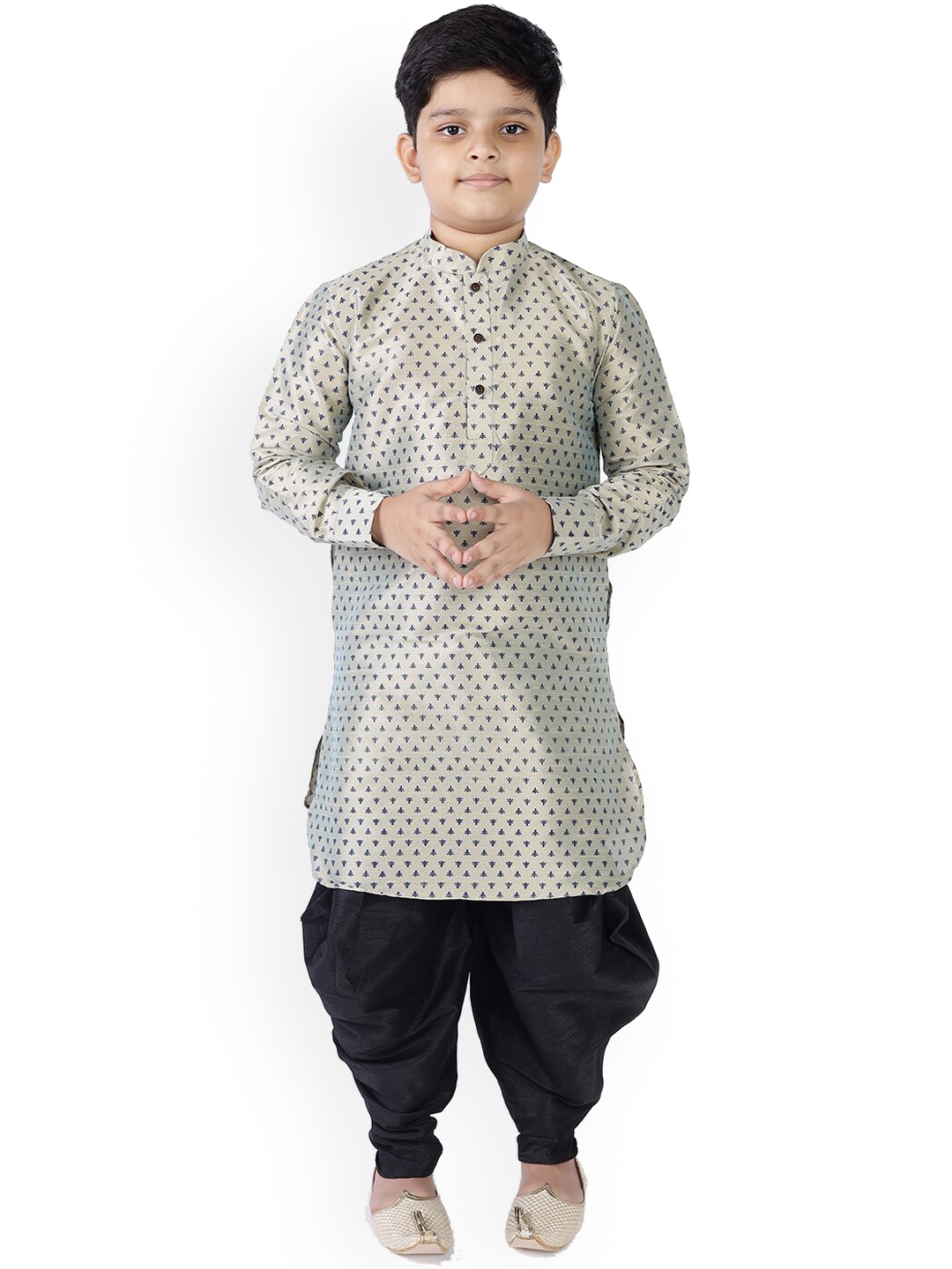 

NAMASKAR Boys Ethnic Motifs Printed Regular Dupion Silk Kurta With Dhoti Pants, Grey