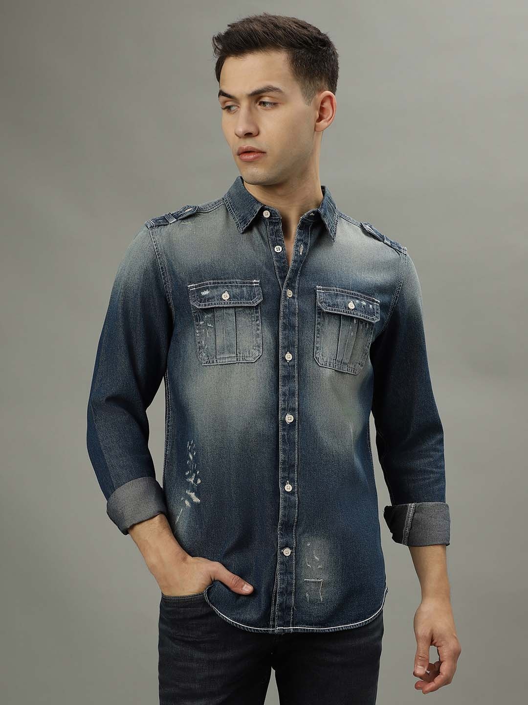 

Iconic Faded Chest Pocket Opaque Casual Shirt, Blue