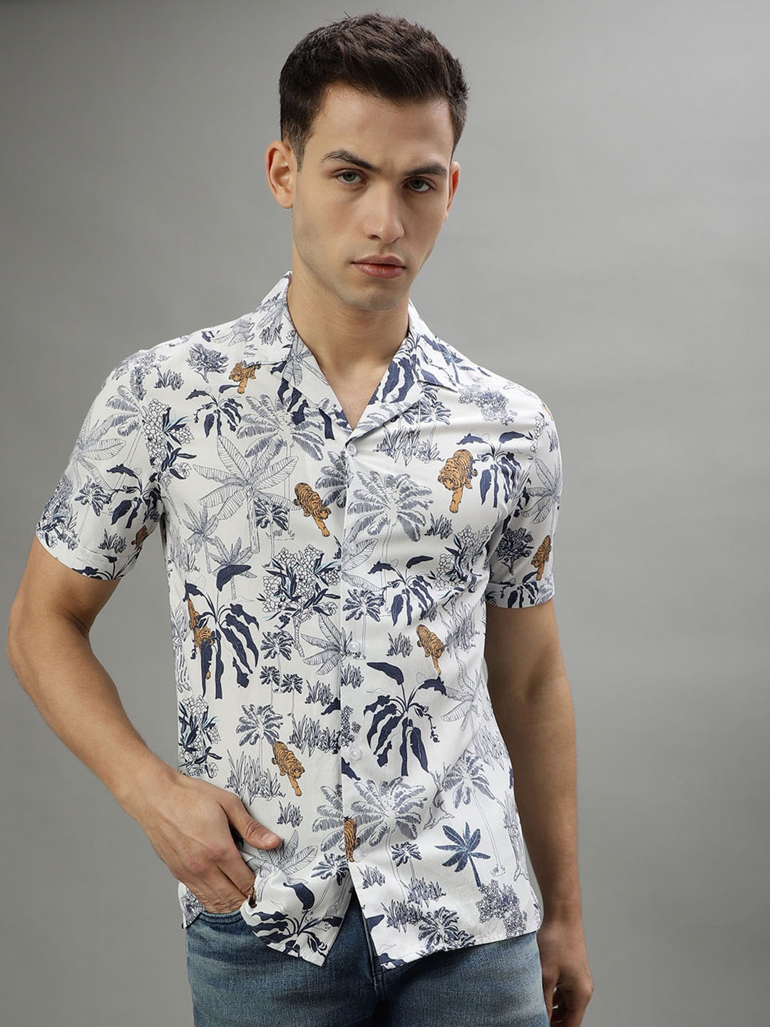 

Iconic Floral Printed Opaque Casual Shirt, White