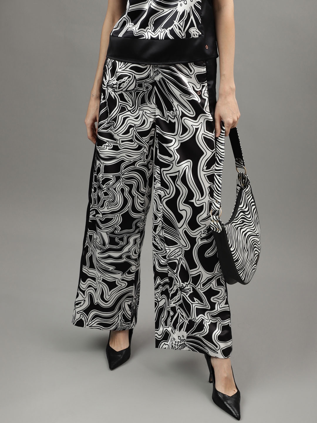 

Iconic Women Printed Mid Rise Parallel Trousers, Black