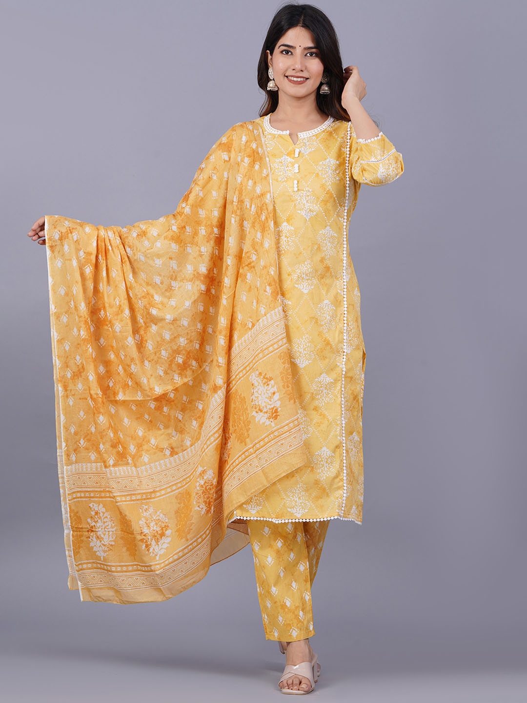 

DORIYA Floral Printed Beads and Stones Straight Kurta With Trousers & Dupatta, Yellow