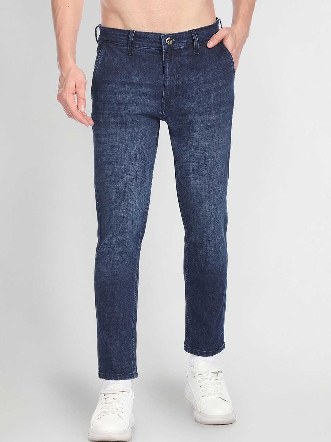 

Flying Machine Men Slim Fit Light Fade Stretchable Jeans, Blue