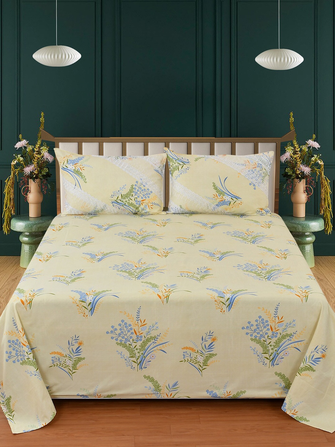 

BELVOSTUM Yellow & Green Floral Cotton 210 TC King Bedsheet With 2 Pillow Covers