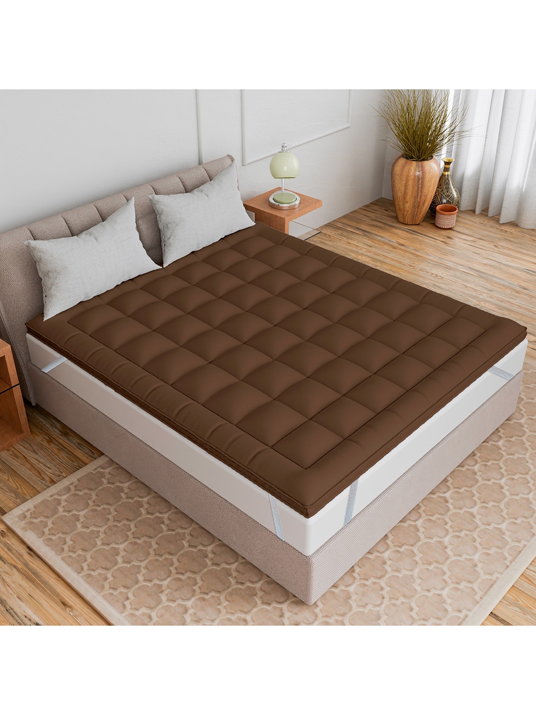 

CURIOUS LIFESTYLE Brown 1000 GSM Breathable Microfibre Queen Size Cotton Mattress Topper