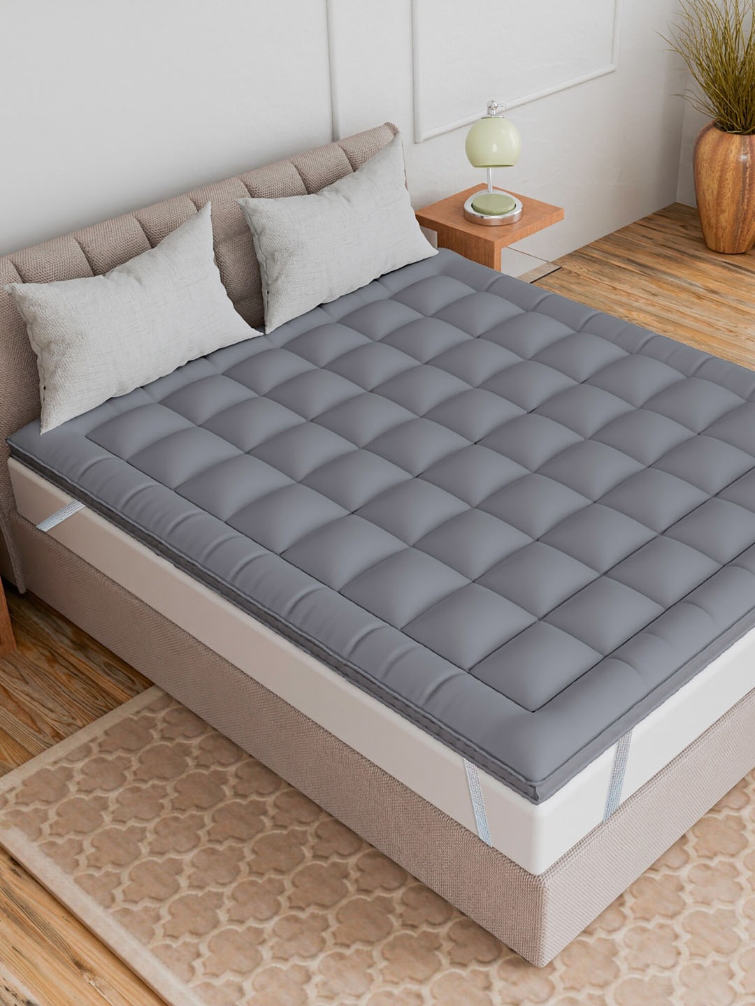 

CURIOUS LIFESTYLE Grey 1000 GSM Microfibre Queen Size Mattress Topper