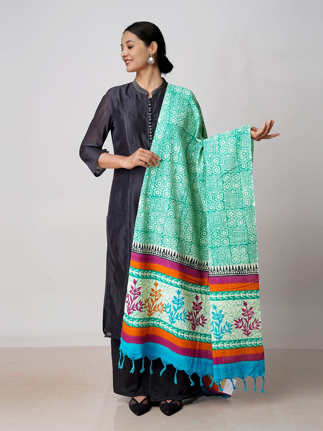 

Unnati Silks Ethnic Motifs Printed Pure Cotton Dupatta, Green