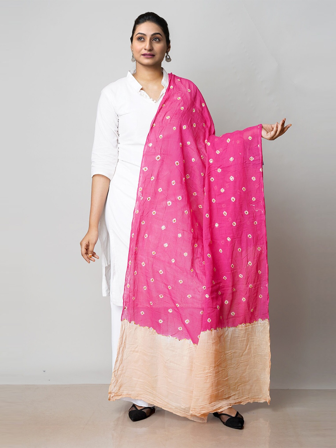 

Unnati Silks Dyed Pure Cotton Bandhani Dupatta, Pink