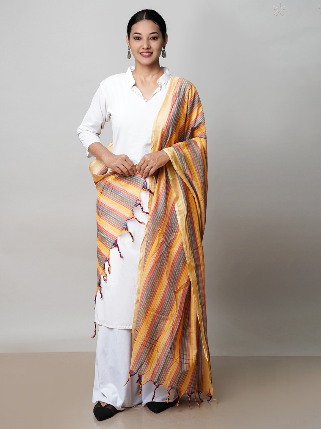 

Unnati Silks Striped Mangalgiri Pure Cotton Dupatta with Zari, Cream