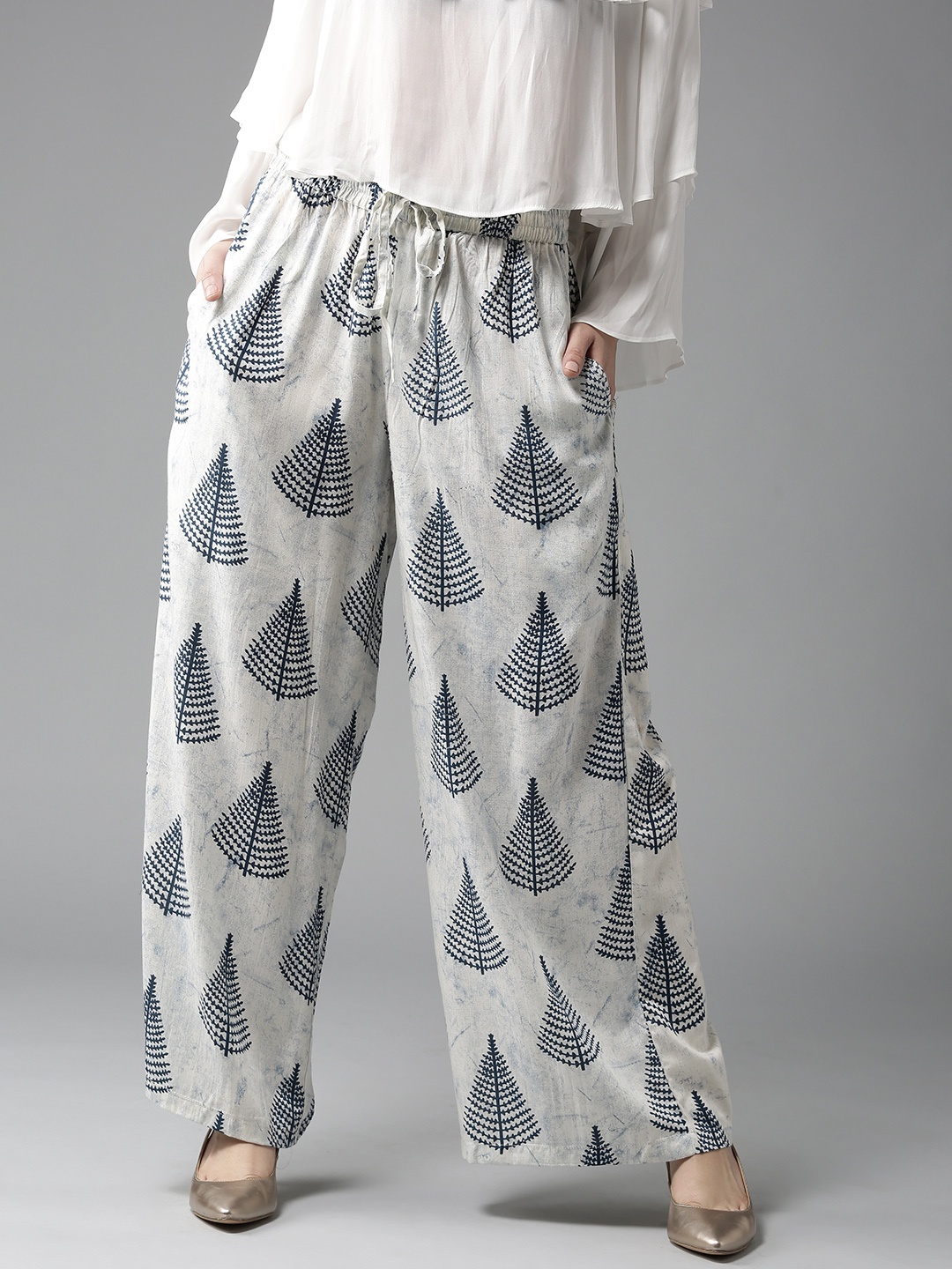 

HERE&NOW Women Off-White & Blue Printed Wide Leg Palazzos