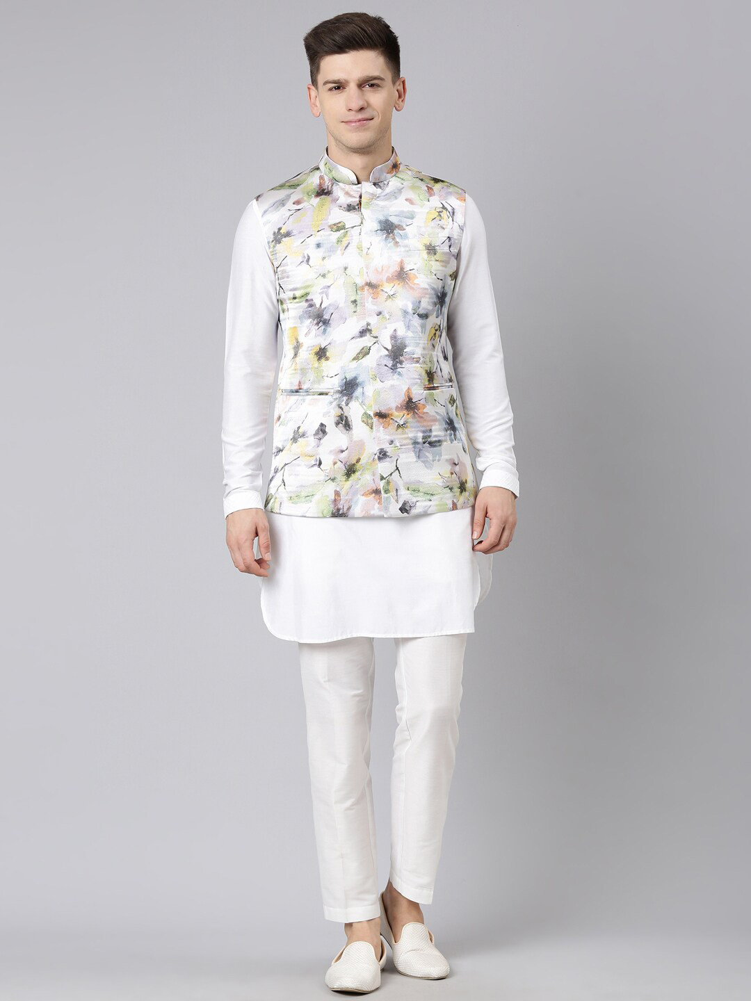 

TheEthnic.Co Mandarin Collar Regular Satin Kurta With Printed Nehru Jacket, White