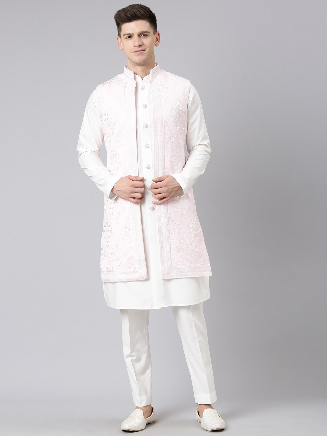 

TheEthnic.Co Regular Kurta with Pyjamas & Long Open Jacket, Pink