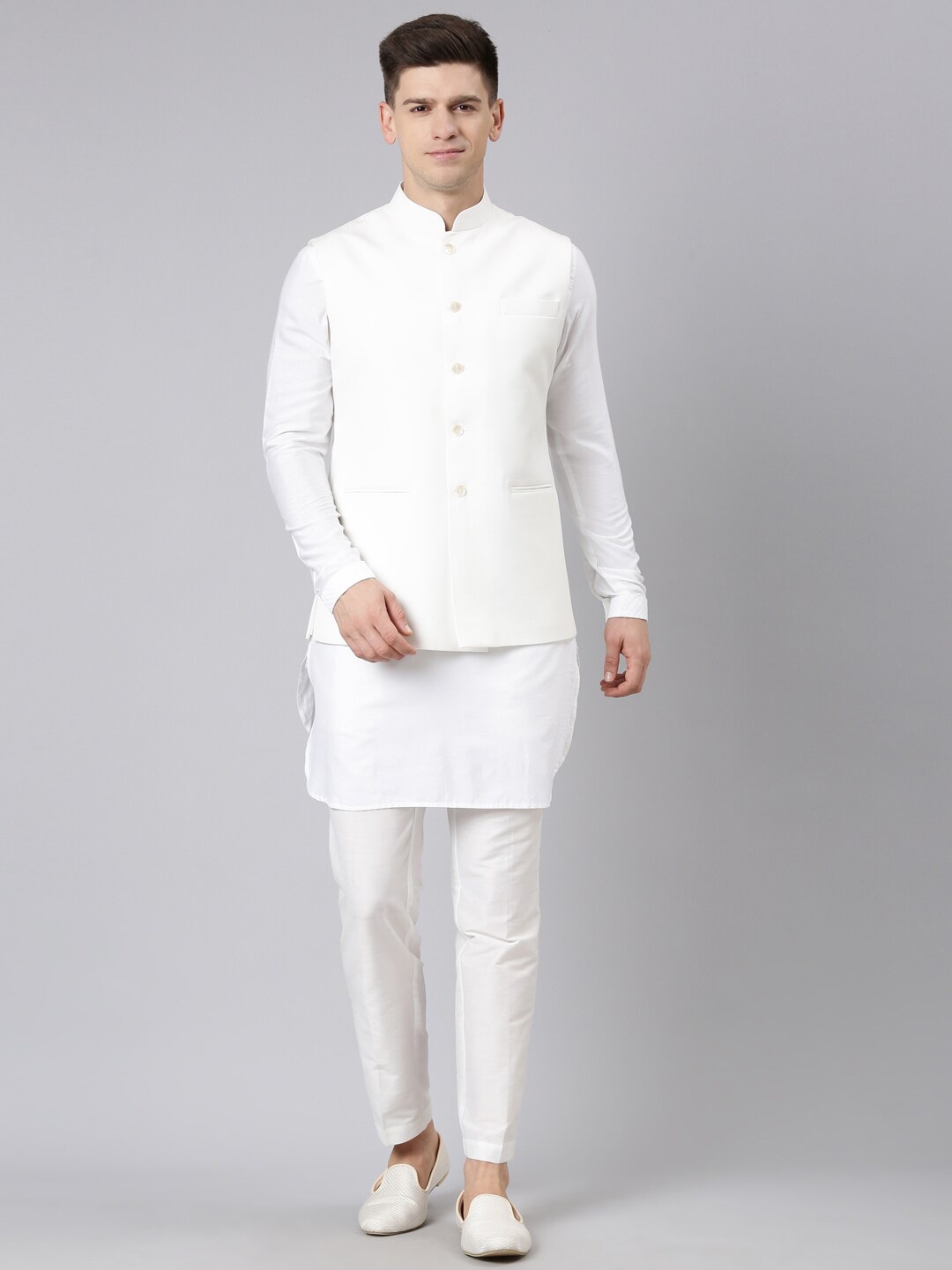 

TheEthnic.Co Mandarin Collar Kurta & Pyjamas With Nehru jacket, Cream