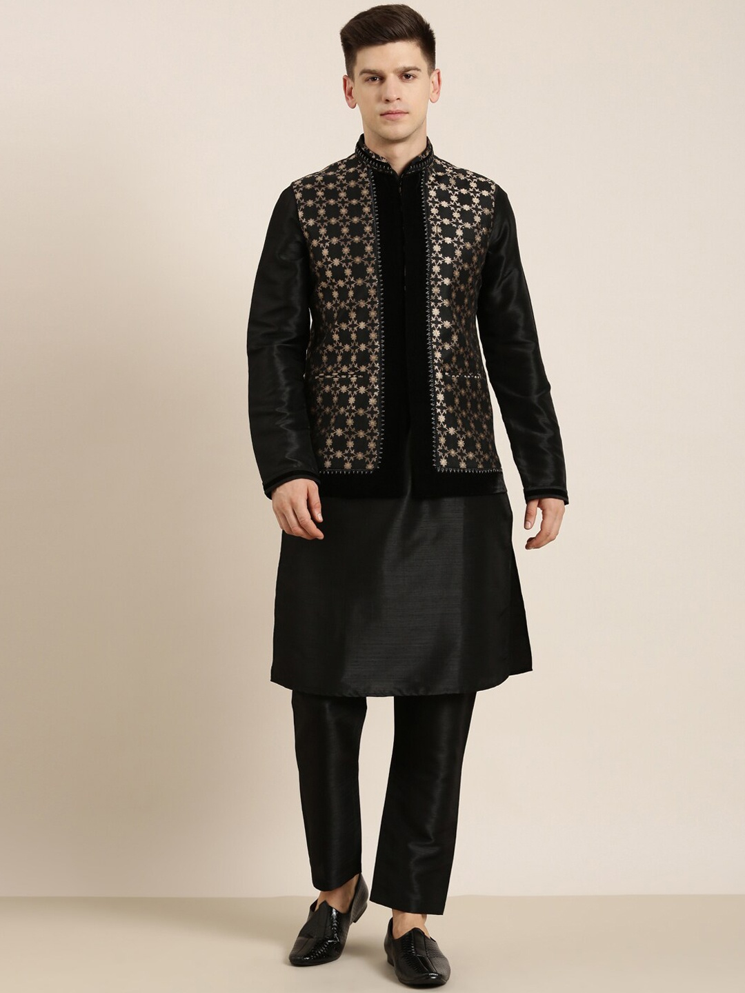 

TheEthnic.Co Jacquard Weave Chanderi Silk Kurta & Pyjamas With Printed Nehru jacket, Black