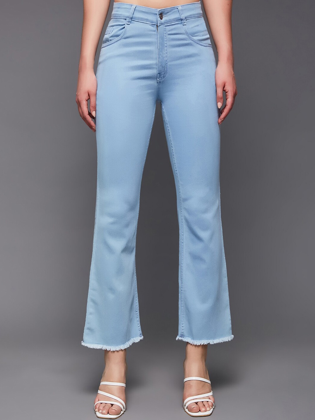 

Miss Chase Women Blue High-Rise Clean Look Light Fade Stretchable Bootcut Jeans