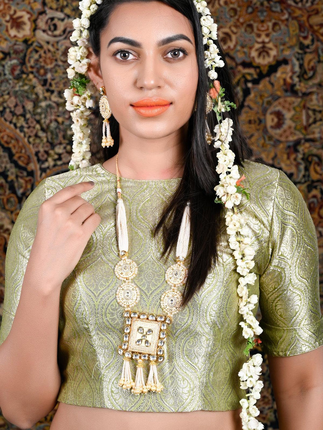 

ODETTE Gold-Plated Pearls Necklace & Earrings Set