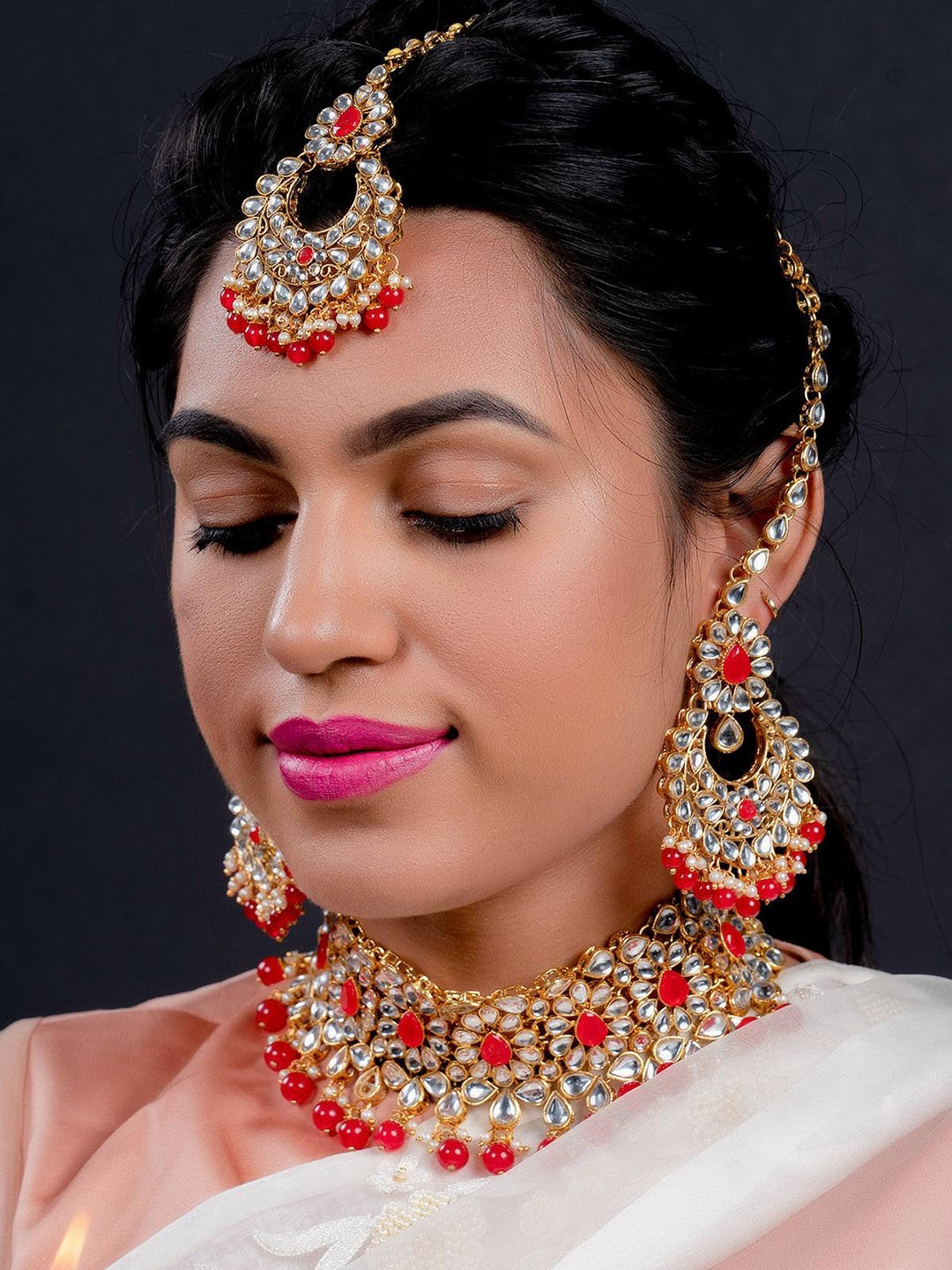 

ODETTE Gold-Plated Kundan Necklace Set