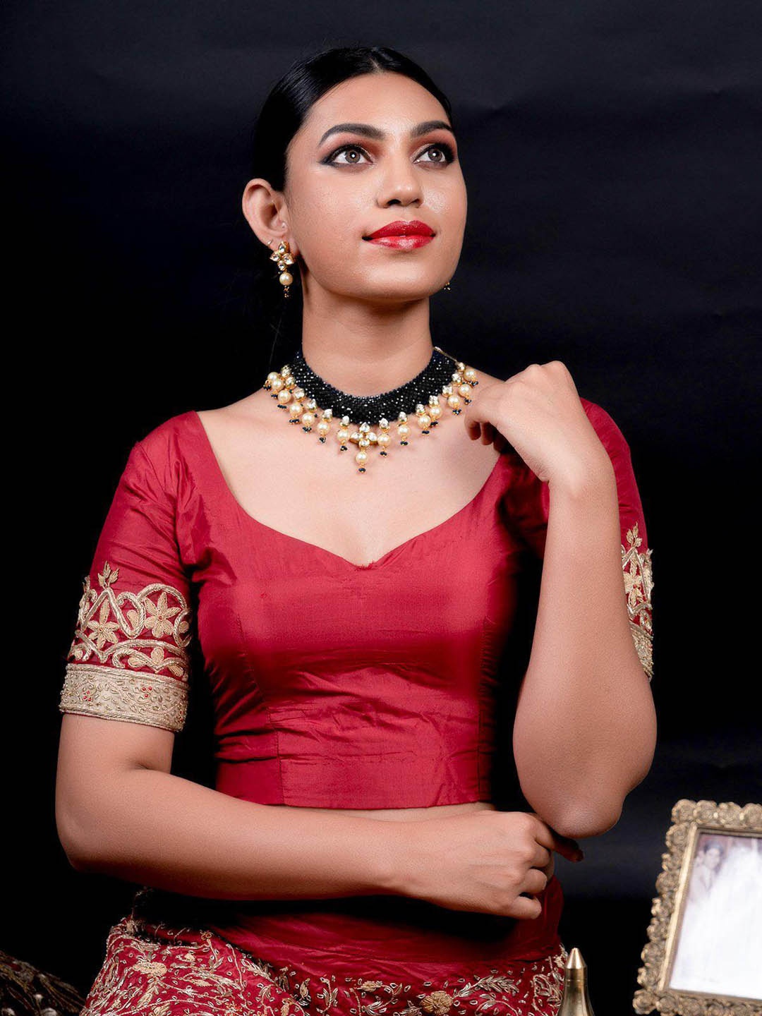 

ODETTE Gold-Plated Stone Studded & Beaded Jewellery Set, Black