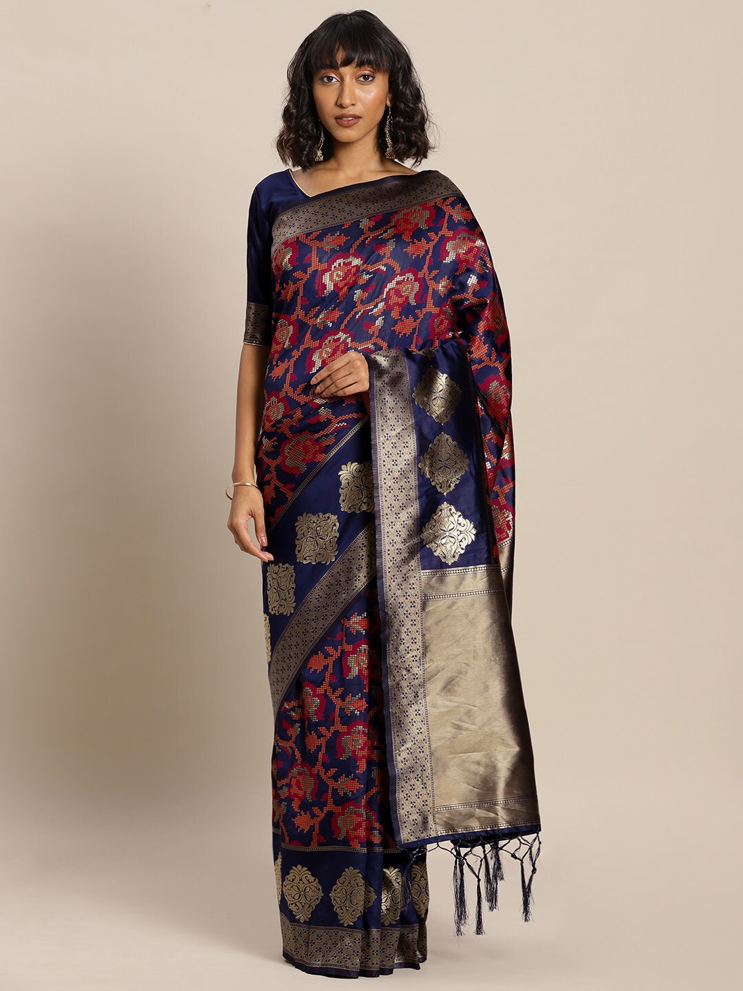 

Ishin Ethnic Motifs Woven Design Zari Banarasi Saree, Navy blue