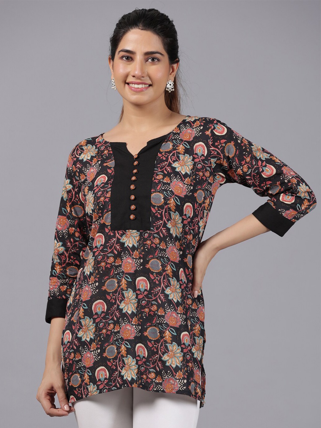 

PARCHHAI Floral Printed Round Neck Cotton Top, Black