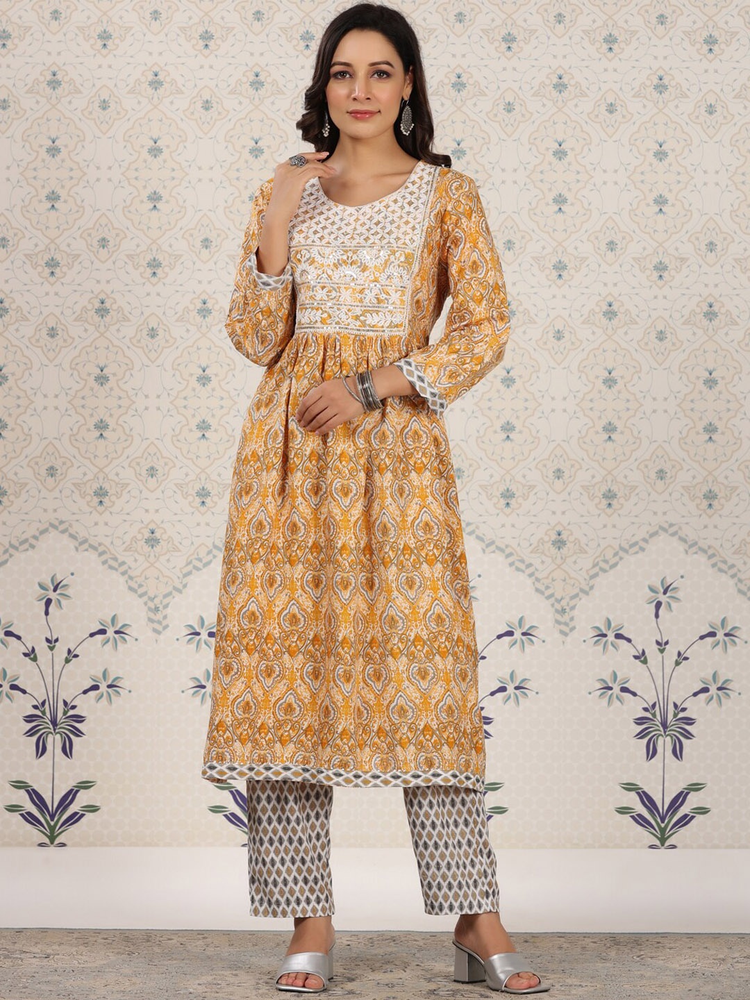 

Ode by House of Pataudi Mustard Yellow Ethnic Motifs Printed Kurta with Palazzos