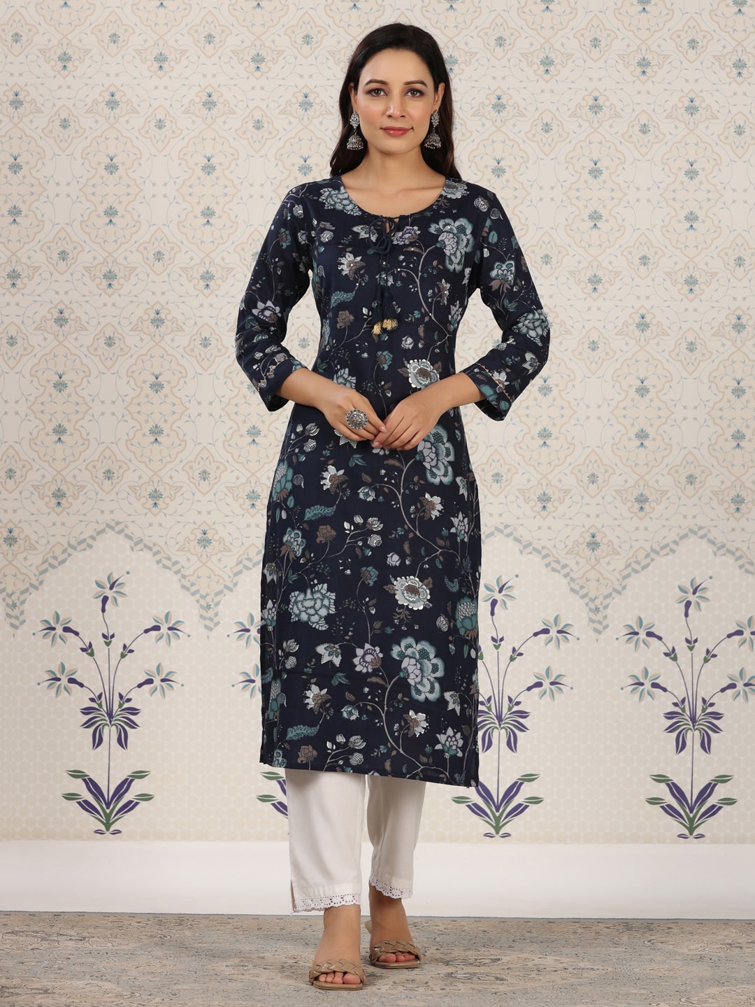 

Ode by House of Pataudi Navy Blue Floral Printed Sequinned Kurta