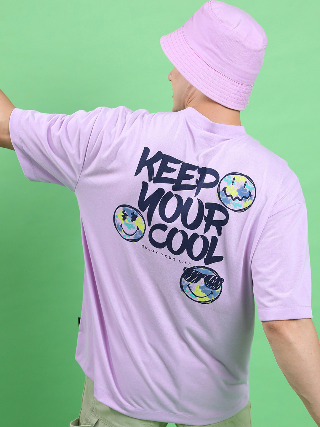 

HIGHLANDER Unisex Typography Printed Drop-Shoulder Sleeves Oversized Tshirt, Lavender