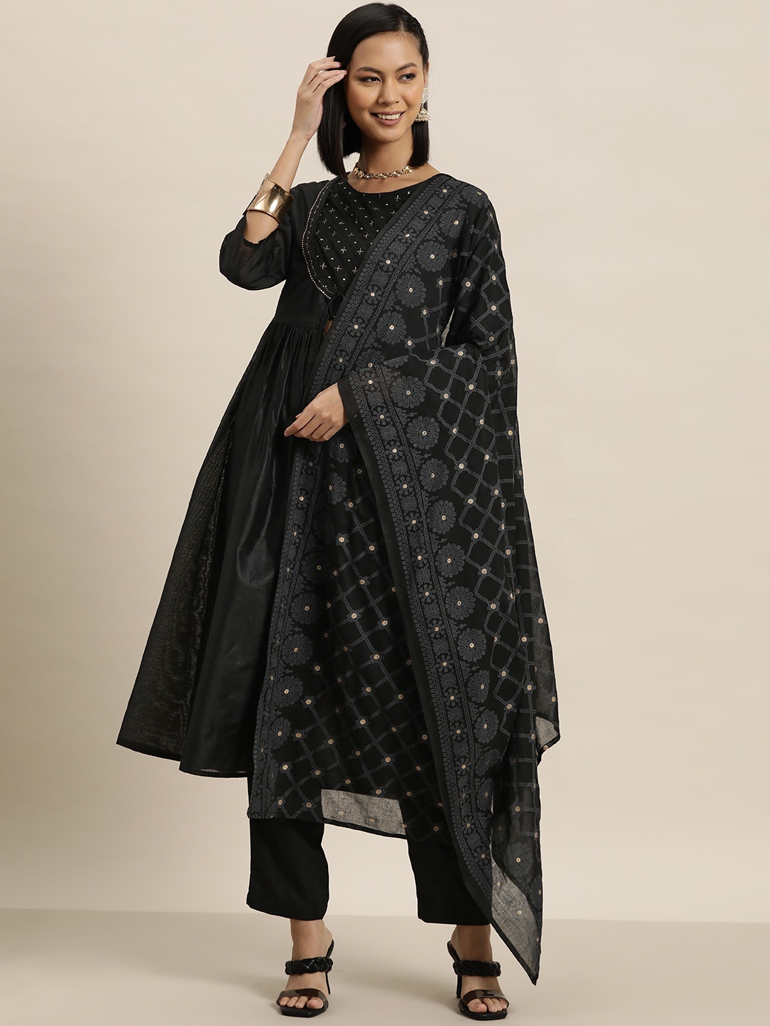 

HERE&NOW Embroidered High Slit Kurta with Trousers & With Dupatta, Black