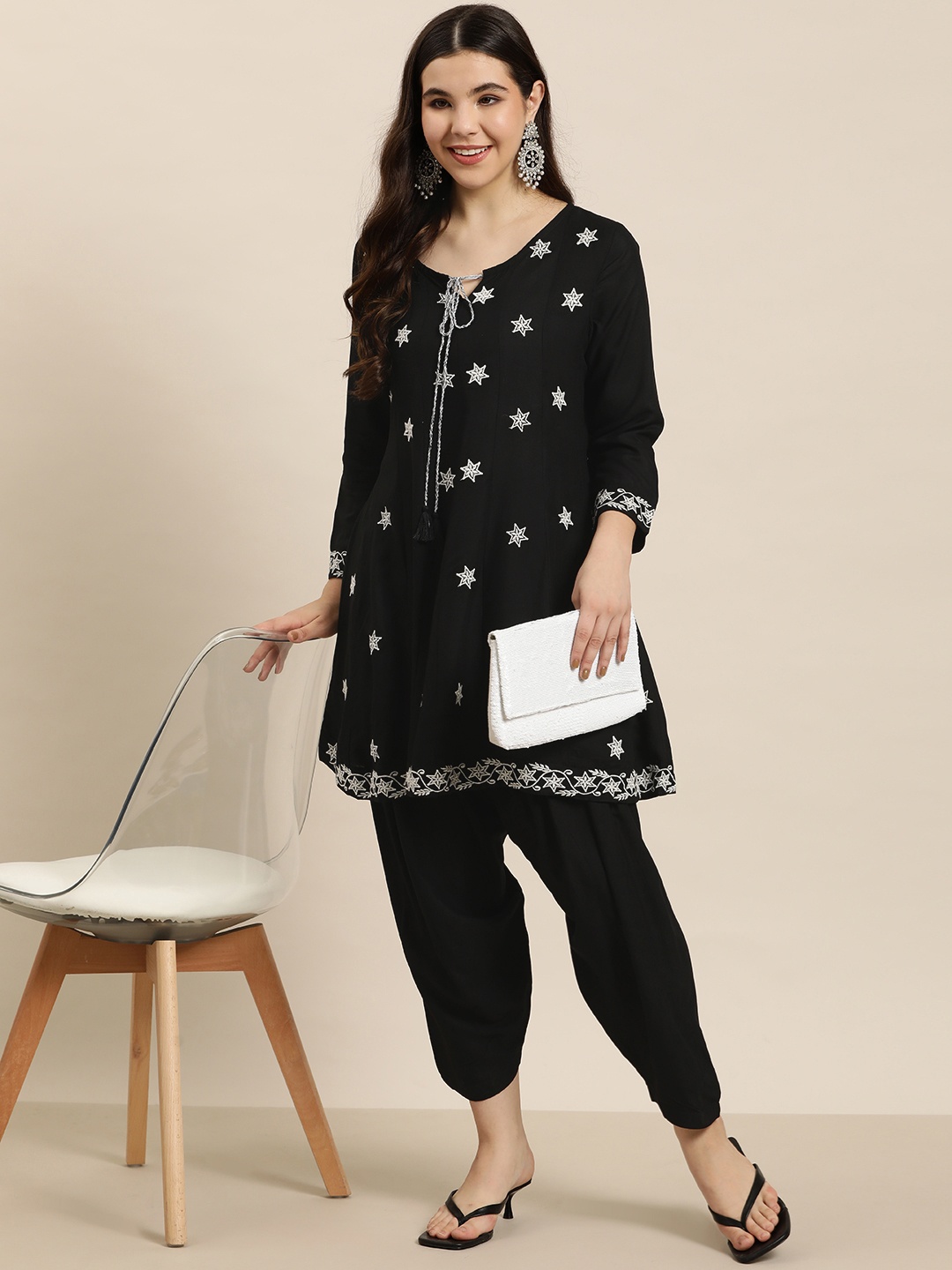 

HERE&NOW Embroidered Panelled Kurta with Salwar, Black