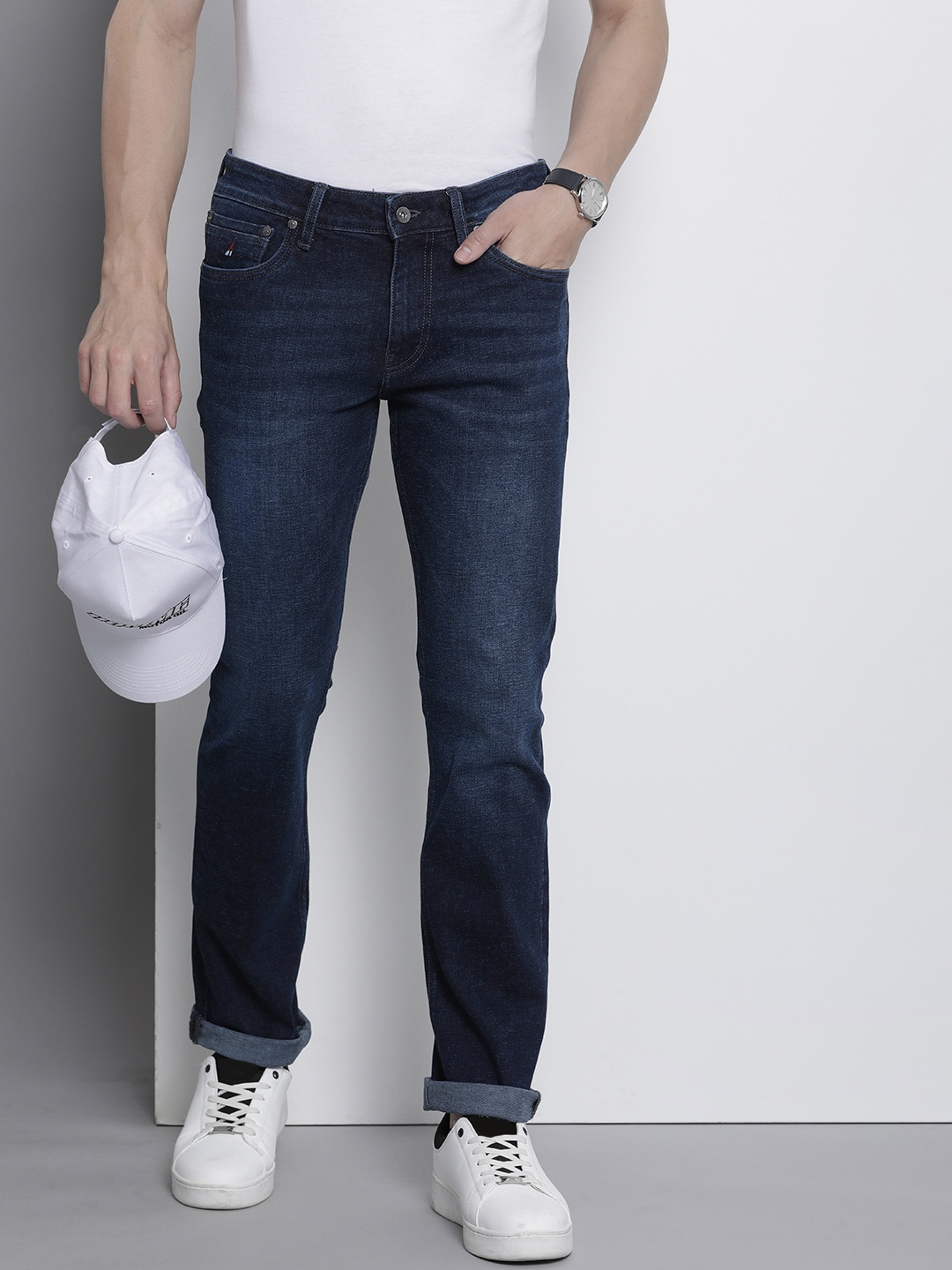

Nautica Men Straight Fit Light Fade Stretchable Jeans, Blue