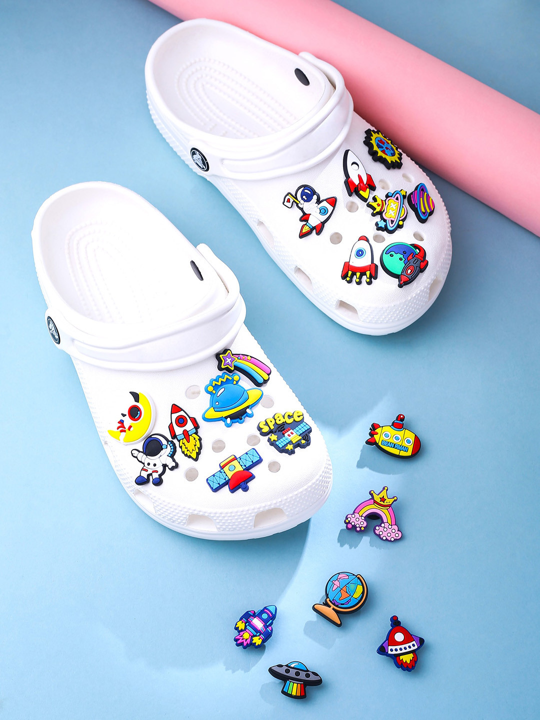 

Melbees by Yellow Chimes Set of 20 Cute Characters Design Shoelace Charms set, Multi