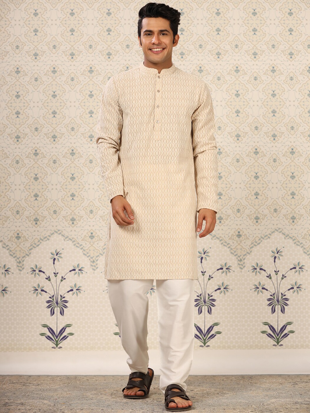 

House of Pataudi Floral Embroidered Straight Kurta With Trousers, Beige