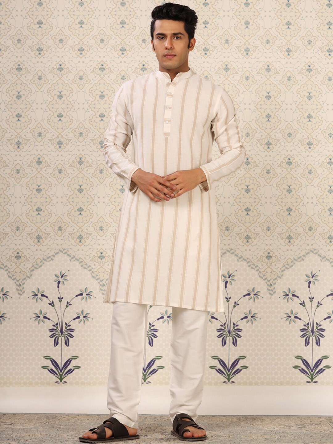 

Ode by House of Pataudi Striped Regular Pure Cotton Kurta With Palazzos, Off white