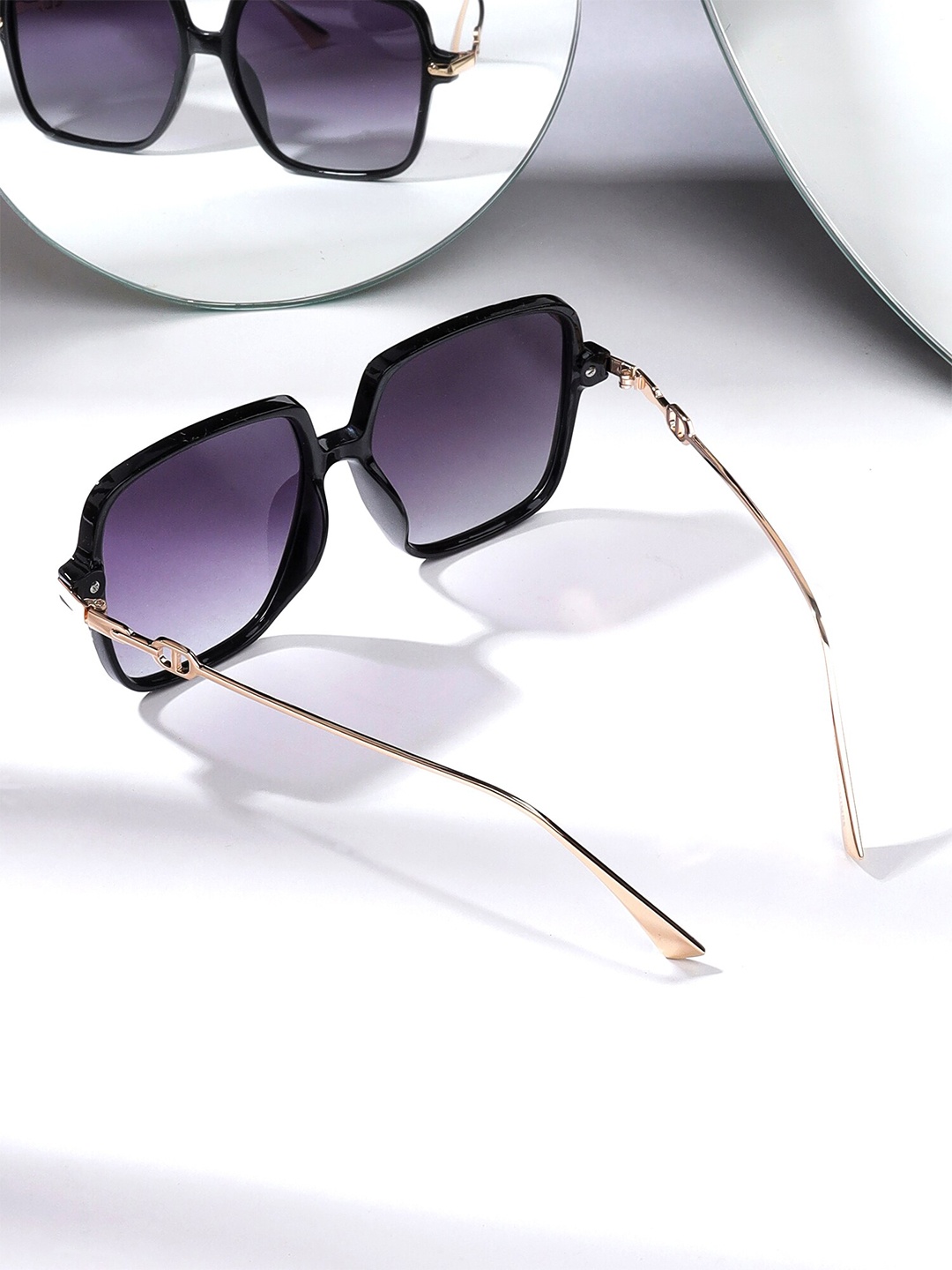 Yellow Chimes Oversized Sunglasses with Polarised and UV Protected Lens YCFJSG-001SNGLS-GL, Black