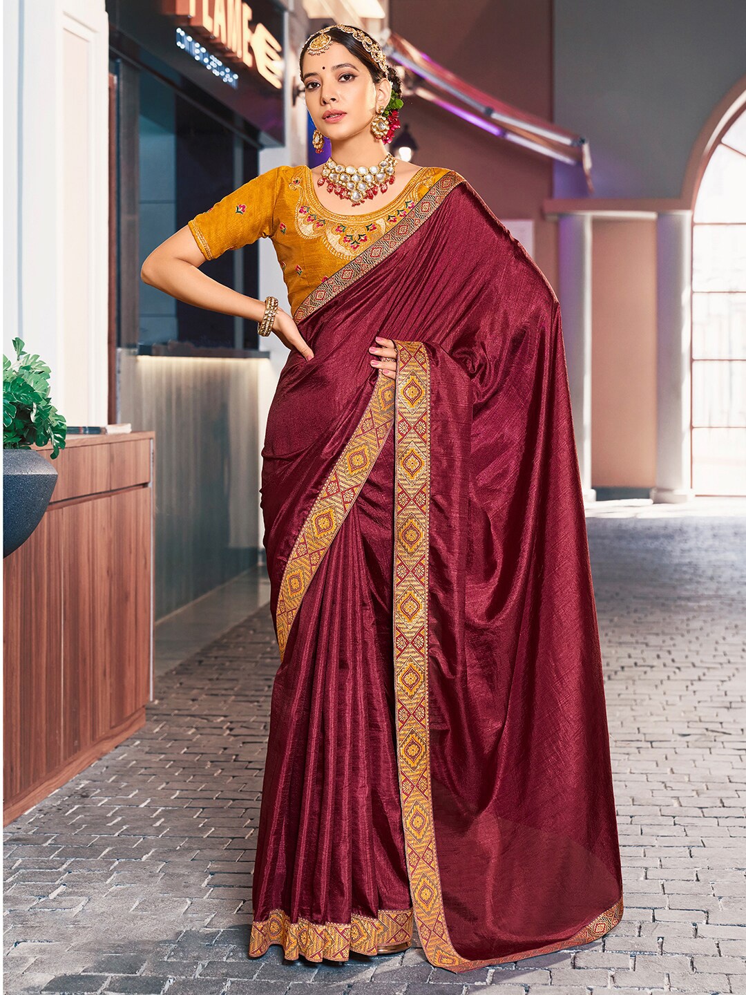 Saree mall Silk Blend Sarees, Maroon