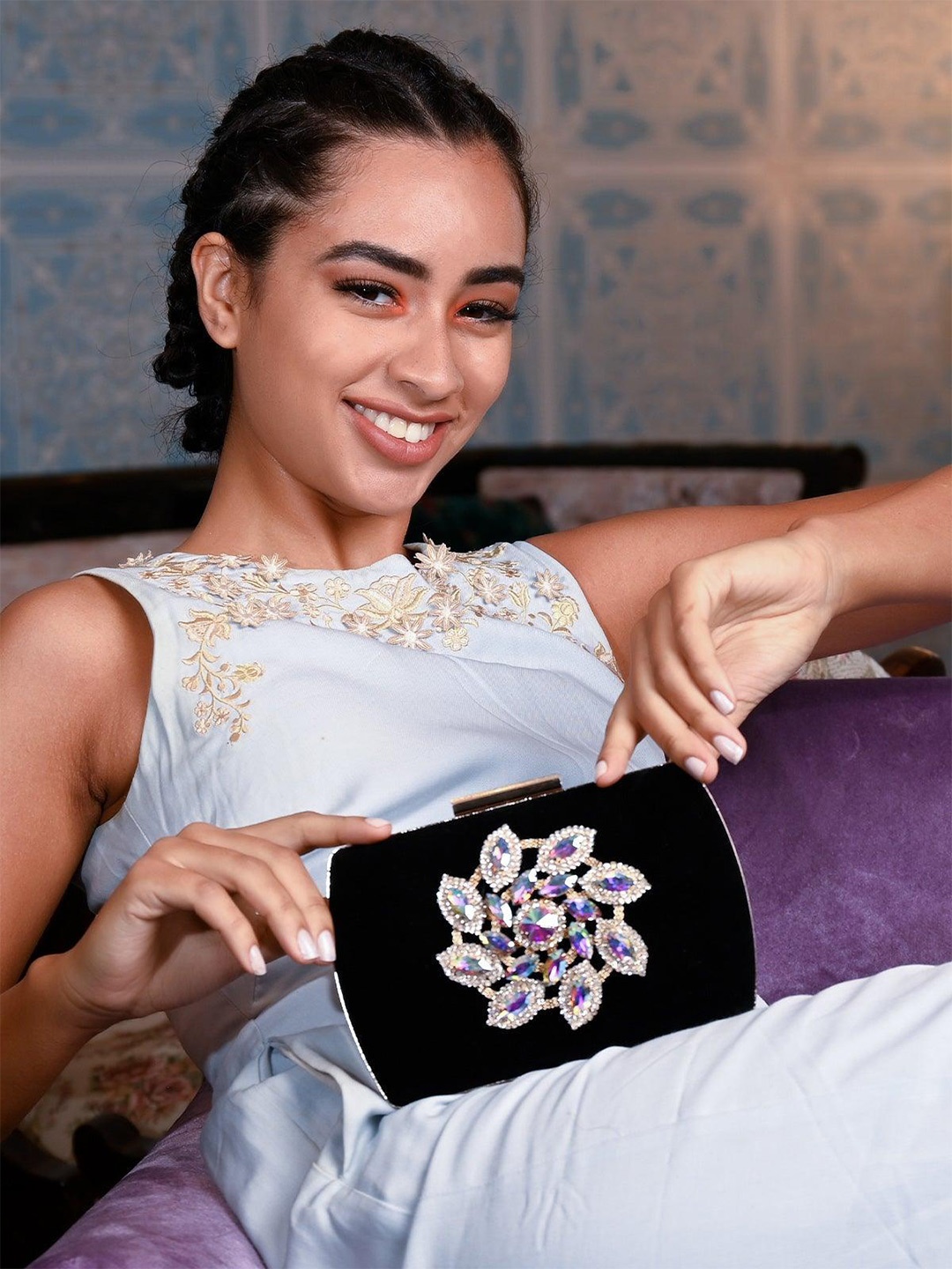 

ODETTE Embellished Box Clutch, Black