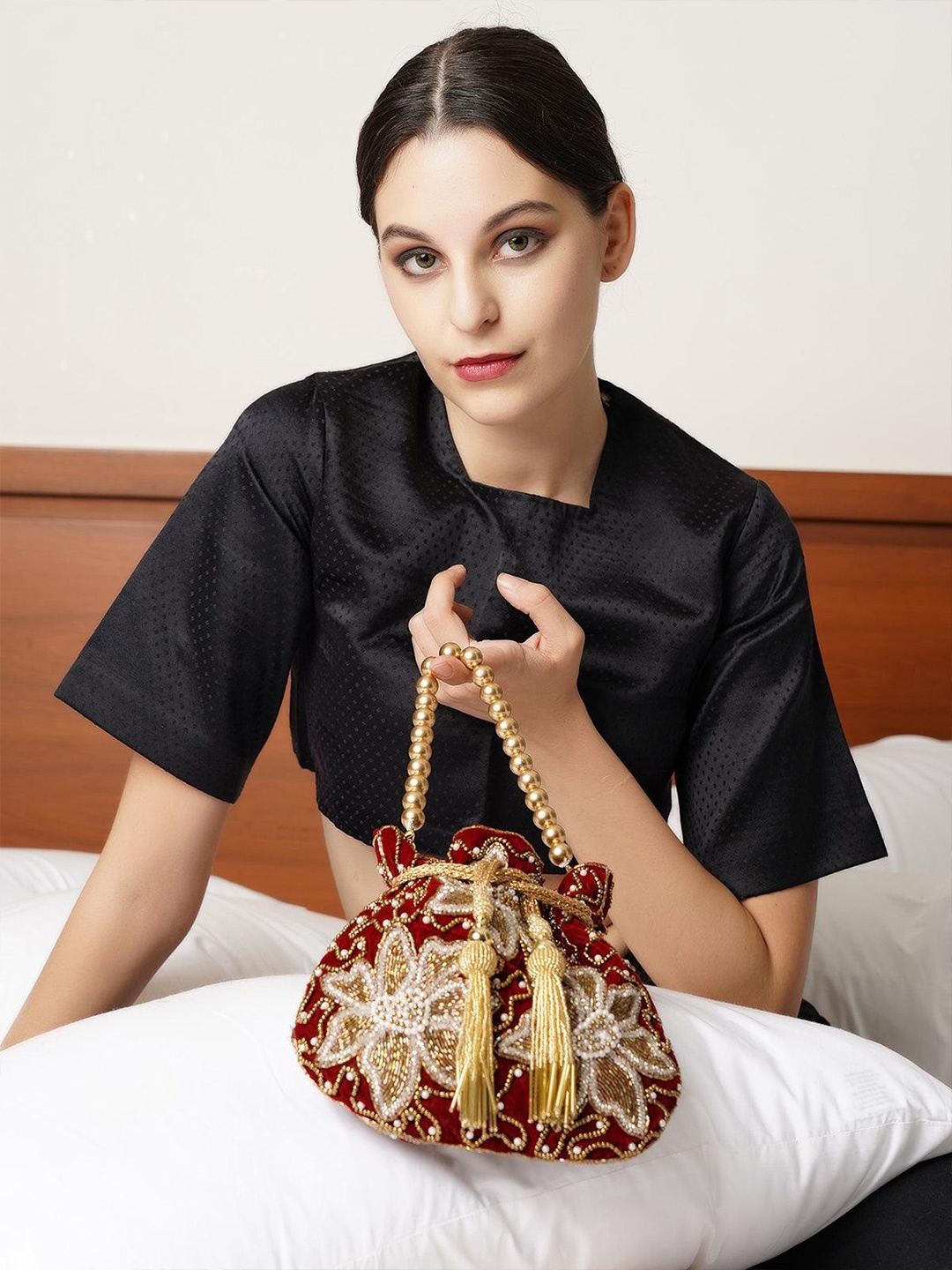 

ODETTE Embellished Potli Clutch, Maroon
