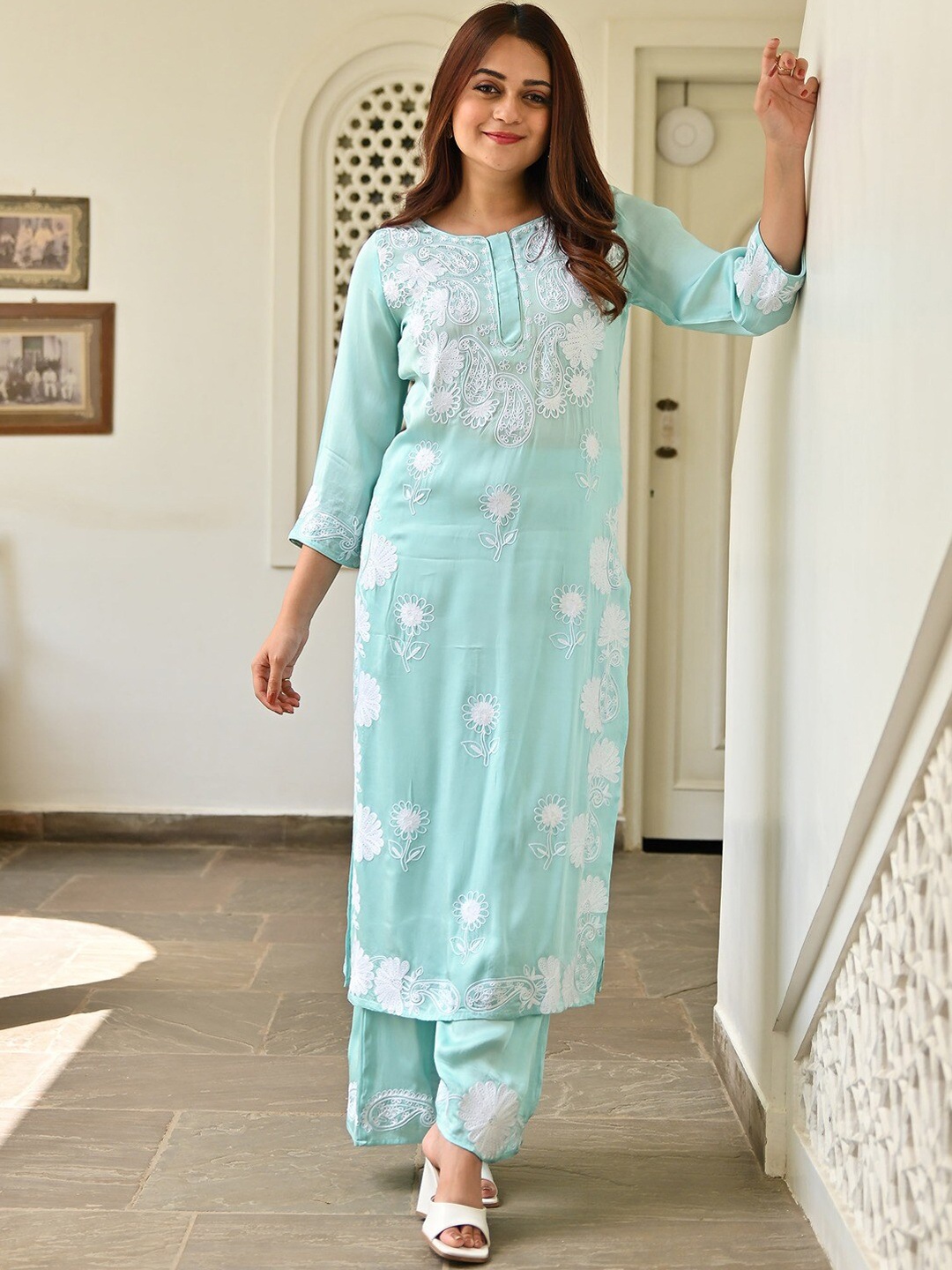

Lavanya The Label Floral Embroidered Regular Kurta With Palazzos, Blue